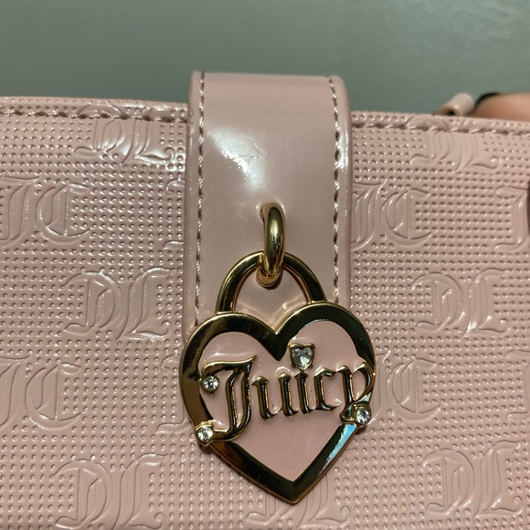 Juicy Couture Dusty Blush Simply Perfect Doubled Sided Trifold Wallet - Picture 2 of 11